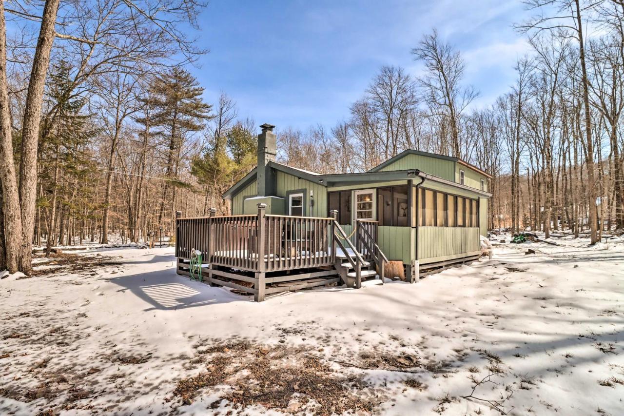 Modern Pocono Mountain Home With Hot Tub And Fireplace Pocono Lake Exterior photo