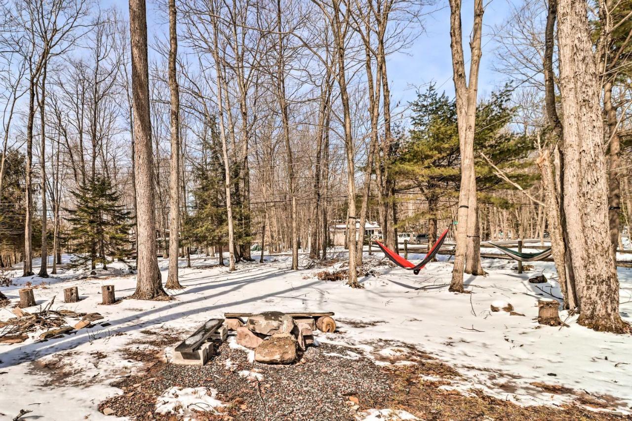 Modern Pocono Mountain Home With Hot Tub And Fireplace Pocono Lake Exterior photo